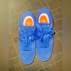 Mens nike size 8 Ishod SB